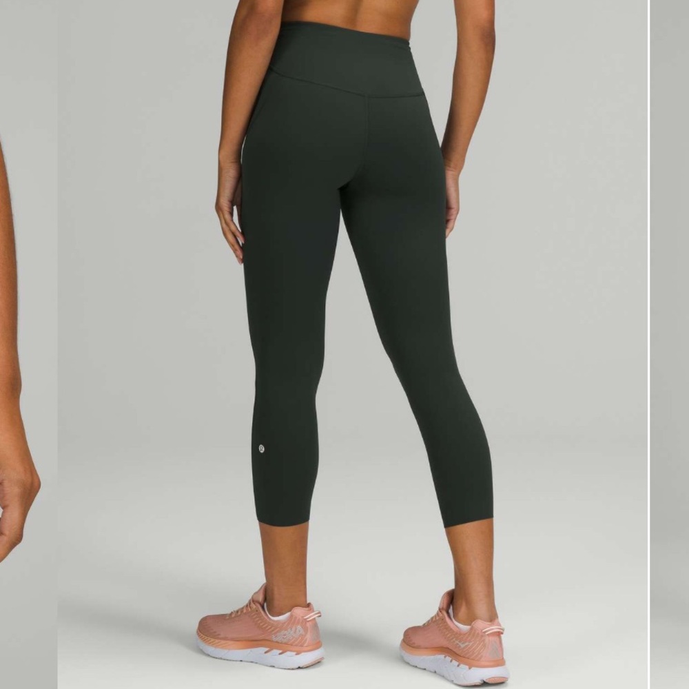 Lululemon Base Pace Leggings
Size 8